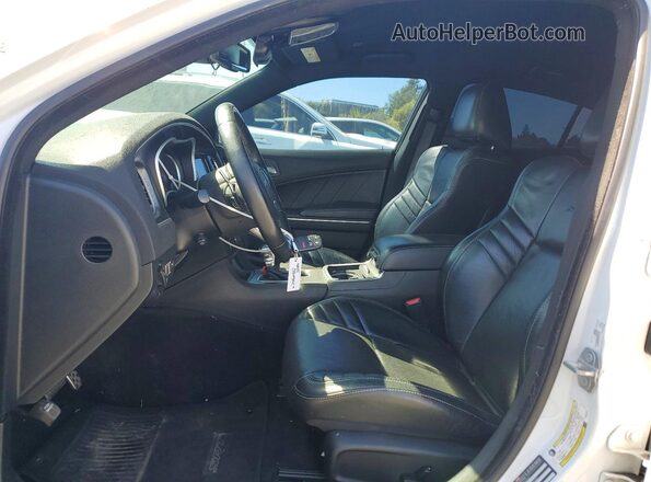 2C3CDXEJ0JH188323 2018 DODGE CHARGER White Front interior view