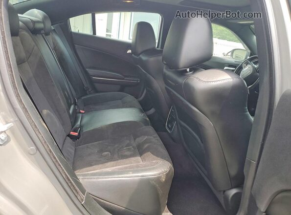 2C3CDXGJ0HH625115 2017 DODGE CHARGER Gray Widok tylnych siedzeń