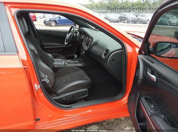 2C3CDXGJ3KH692332 2019 DODGE CHARGER Оранжевый Вид салона спереди