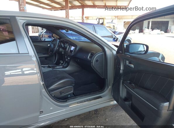 2C3CDXGJ3PH672556 2023 DODGE CHARGER Gray Widok wnętrza z przodu