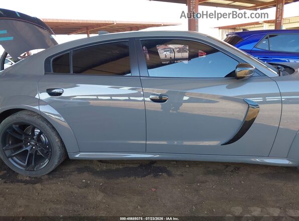 2C3CDXGJ3PH672556 2023 DODGE CHARGER Gray Widok wnętrza z tyłu
