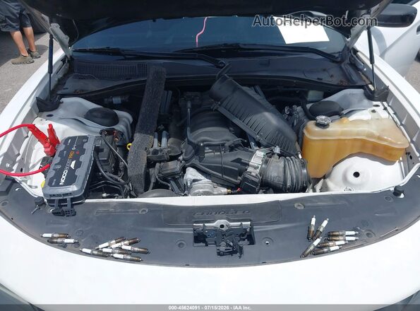 2C3CDXGJ4KH718193 2019 DODGE CHARGER White Вид ззаду