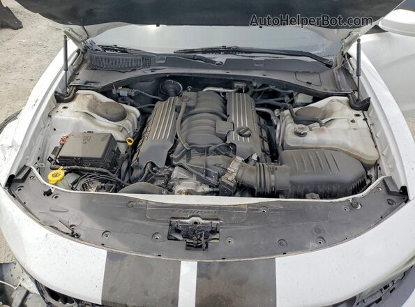 2C3CDXGJ4LH251780 2020 DODGE CHARGER White Вид задньої частини салону