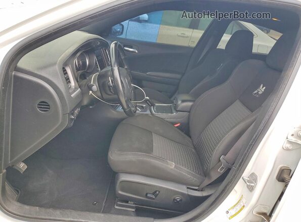 2C3CDXGJ4LH251780 2020 DODGE CHARGER White Вид салону спереду
