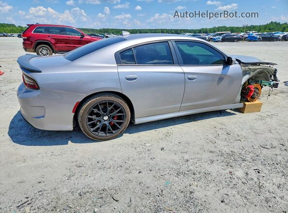 2C3CDXGJ6GH322029 2016 DODGE CHARGER Серебряный Задняя правая четверть
