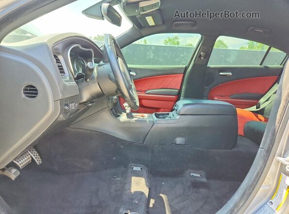 2C3CDXGJ6GH322029 2016 DODGE CHARGER Серебряный Вид салона спереди