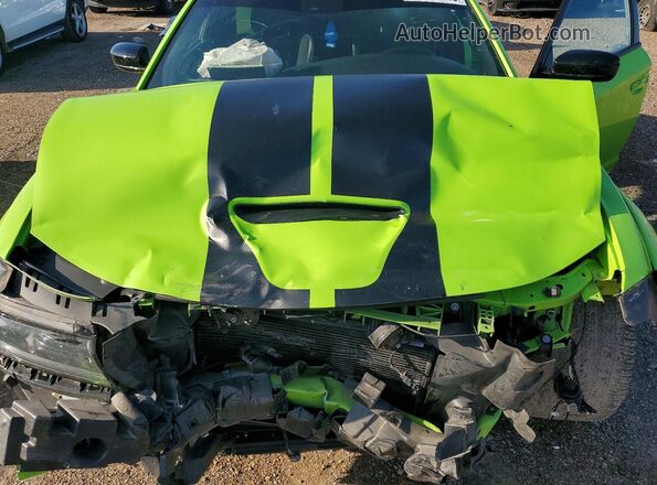 2C3CDXGJ8PH631016 2023 DODGE CHARGER Green Widok wnętrza z tyłu