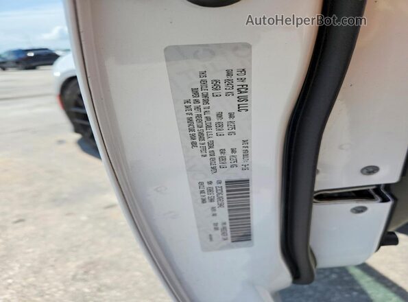 2C3CDXGJXGH215842 2016 DODGE CHARGER White Вид підкапотного простору