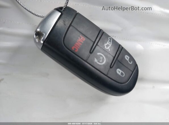 2C3CDXGJXKH619264 2019 DODGE CHARGER Темно-бордовый Вид панели приборов