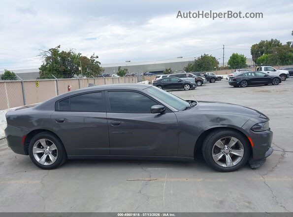 2C3CDXHG0JH215889 2018 DODGE CHARGER Gray Vista interior trasera