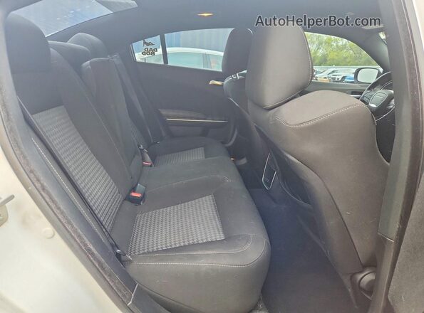2C3CDXHG0MH536819 2021 DODGE CHARGER White Vista de los asientos traseros