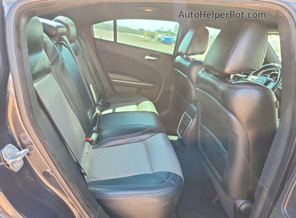 2C3CDXHG1HH551836 2017 DODGE CHARGER Charcoal Vista de los asientos traseros