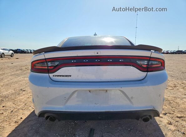 2C3CDXHG1JH217599 2018 DODGE CHARGER White Widok z tyłu