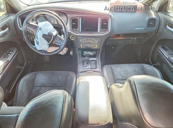 2C3CDXHG1JH217599 2018 DODGE CHARGER White Widok deski rozdzielczej