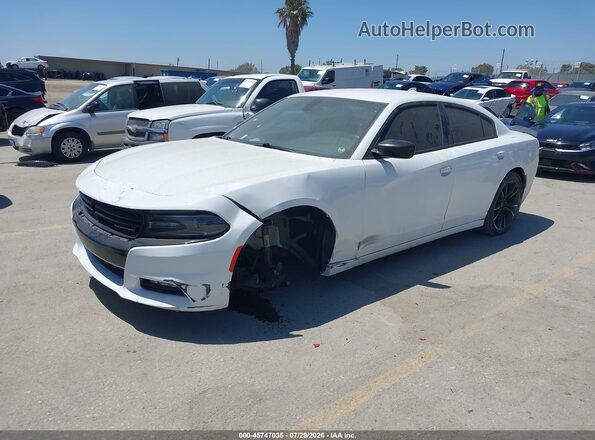 2C3CDXHG2GH302721 2016 DODGE CHARGER White Առջևի ձախ երեք քառորդ տեսարան