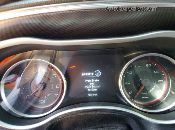 2C3CDXHG2JH215781 2018 DODGE CHARGER Бордовый Вид щитка приборов