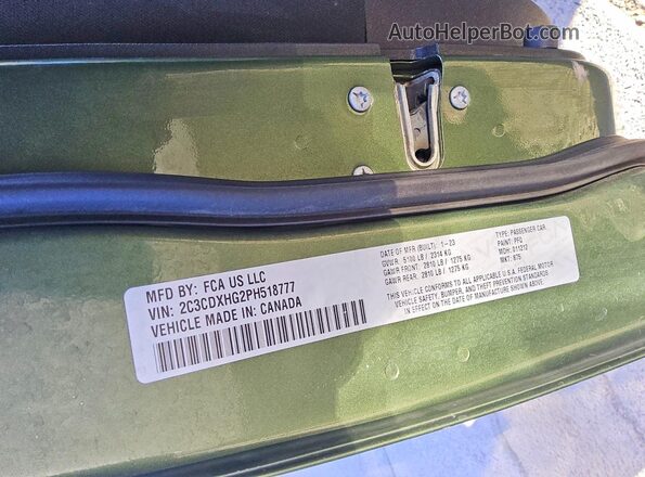 2C3CDXHG2PH518777 2023 DODGE CHARGER Green Widok komory silnika