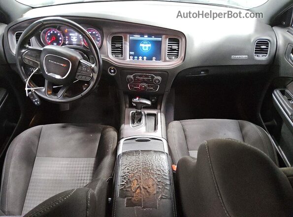 2C3CDXHG2PH518777 2023 DODGE CHARGER Green Widok deski rozdzielczej