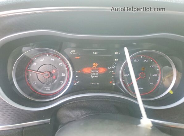 2C3CDXHG3JH125829 2018 DODGE CHARGER Silver Սարքավորումների վահանակի տեսք