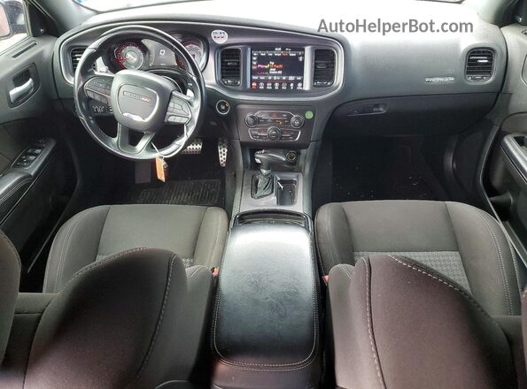 2C3CDXHG7KH737937 2019 DODGE CHARGER Красный Вид панели приборов