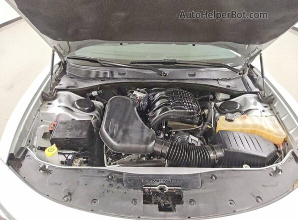 2C3CDXHG7NH183299 2022 DODGE CHARGER Серебряный Вид задней части салона