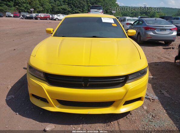 2C3CDXHG8HH528683 2017 DODGE CHARGER Yellow Vista del cuadro de instrumentos