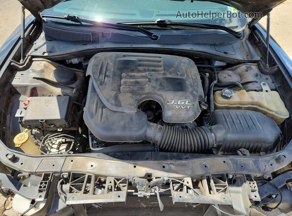 2C3CDXHG8JH134977 2018 DODGE CHARGER Black Rear interior view