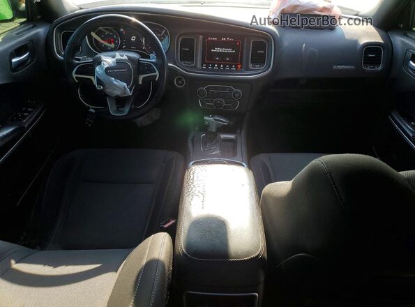 2C3CDXHG8JH335231 2018 DODGE CHARGER Two Tone Vista del salpicadero