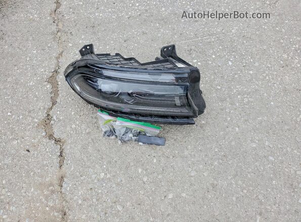 2C3CDXHG9PH560024 2023 DODGE CHARGER Белый Вид подкапотного пространства