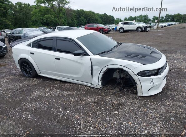 2C3CDXJG4JH160924 2018 DODGE CHARGER White Вид задньої частини салону