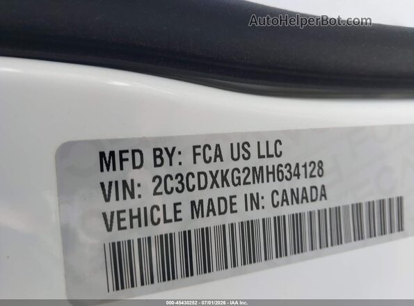2C3CDXKG2MH634128 2021 DODGE CHARGER White Vista del compartimento del motor