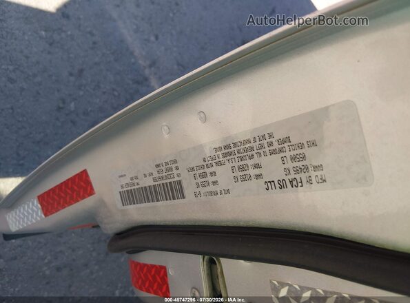 2C3CDXKT0KH647938 2019 DODGE CHARGER Silver ძრავის განყოფილების ხედი