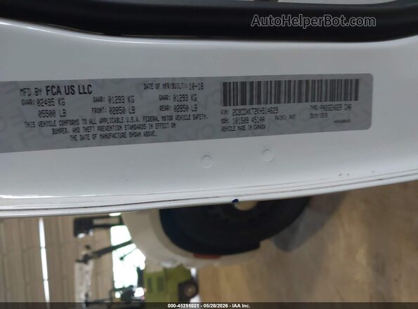 2C3CDXKT2KH514629 2019 DODGE CHARGER White Widok komory silnika
