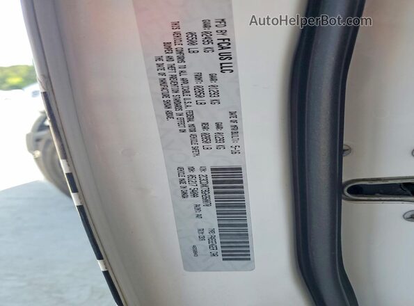 2C3CDXKT9GH260070 2016 DODGE CHARGER White Вид підкапотного простору