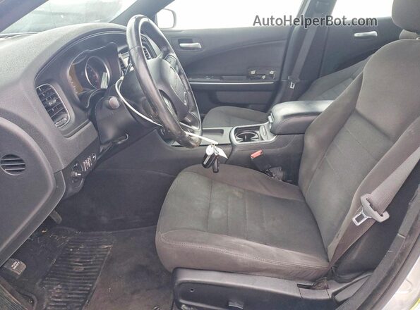 2C3CDXKT9KH529726 2019 DODGE CHARGER Серебряный Вид салона спереди