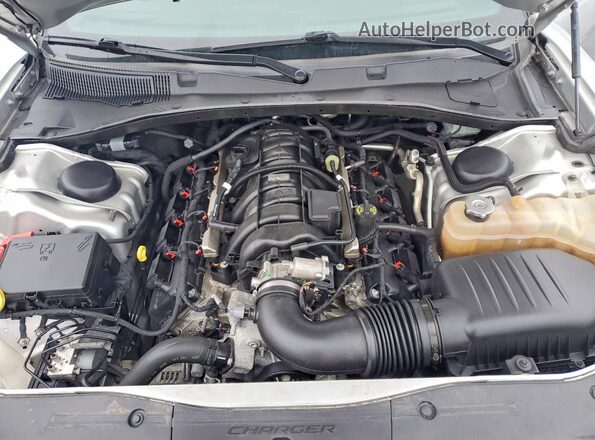 2C3CDXKT9KH529726 2019 DODGE CHARGER Серебряный Вид задней части салона