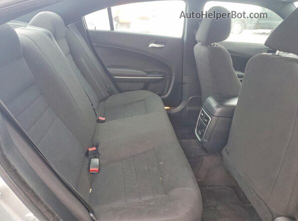 2C3CDXKT9KH529726 2019 DODGE CHARGER Серебряный Вид задних сидений