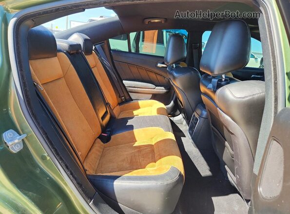 2C3CDXMG8NH236386 2022 DODGE CHARGER Green Вид задніх сидінь