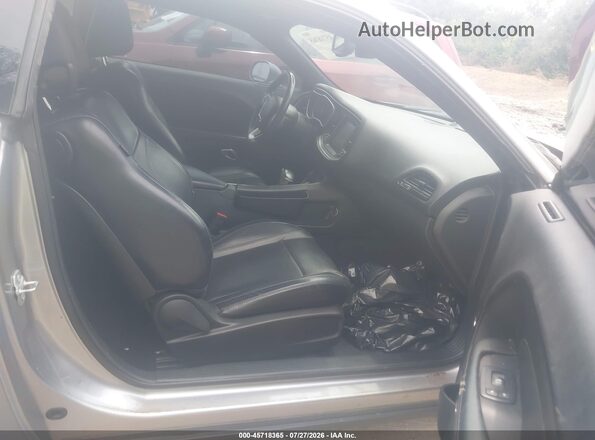 2C3CDZAG0GH138598 2016 DODGE CHALLENGER Silver Вид салону спереду