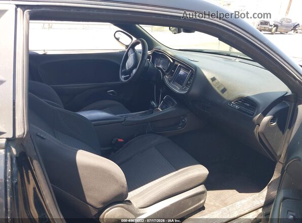 2C3CDZAG0JH325508 2018 DODGE CHALLENGER Black წინა სალონის ხედი