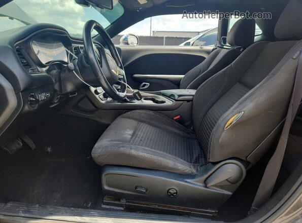 2C3CDZAG0KH675058 2019 DODGE CHALLENGER Gray Vista interior delantera