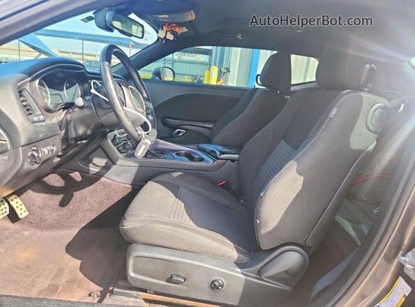 2C3CDZAG1GH249645 2016 DODGE CHALLENGER Gray Widok wnętrza z przodu