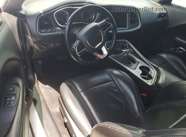 2C3CDZAG1JH331334 2018 DODGE CHALLENGER White წინა პანელის ხედი