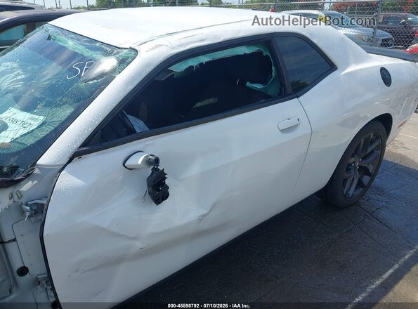 2C3CDZAG1NH233491 2022 DODGE CHALLENGER White Вид задньої частини салону