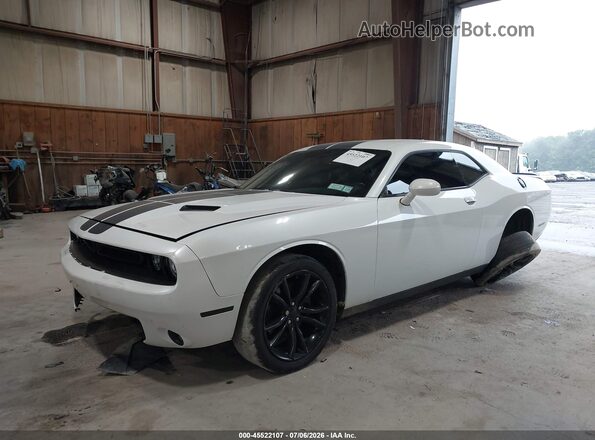 2C3CDZAG3GH162653 2016 DODGE CHALLENGER White წინა მარცხენა ხედი სამი მეოთხედიდან