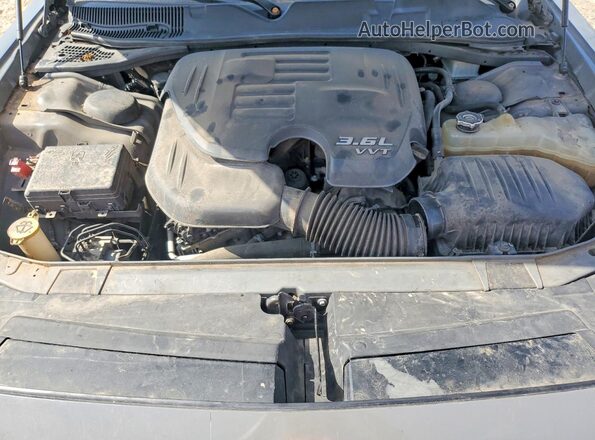 2C3CDZAG3JH322215 2018 DODGE CHALLENGER Charcoal Rear interior view