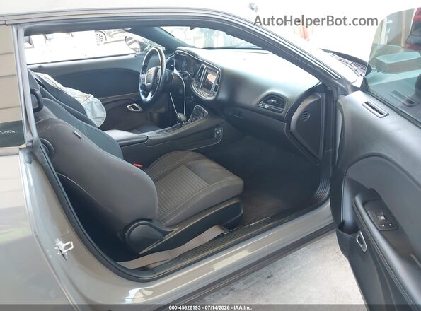 2C3CDZAG3KH670131 2019 DODGE CHALLENGER Серый Вид салона спереди