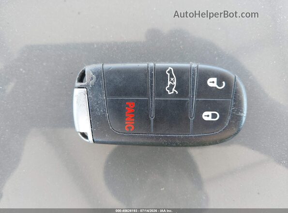 2C3CDZAG3KH670131 2019 DODGE CHALLENGER Серый Вид панели приборов