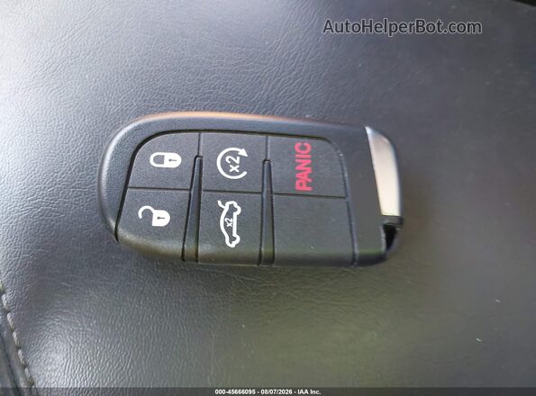 2C3CDZAG3KH680500 2019 DODGE CHALLENGER Синий Вид панели приборов