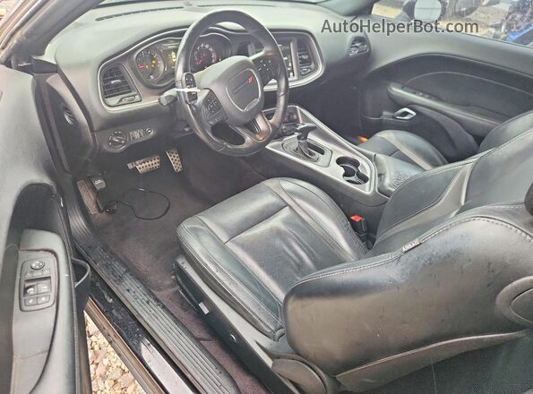 2C3CDZAG4HH633811 2017 DODGE CHALLENGER Black Vista del salpicadero
